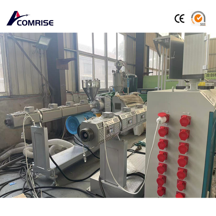 110-315 mm-ko pe pipa makinak probatzen ari dira bezeroaren fabrikan